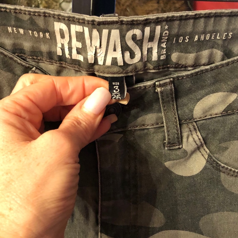 Rewash Camo Stretch Skinny’s - Picture 3 of 6